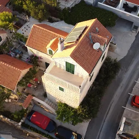 Apartments Larsen Omiš Exterior foto