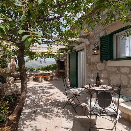Apartments Larsen Omiš Exterior foto