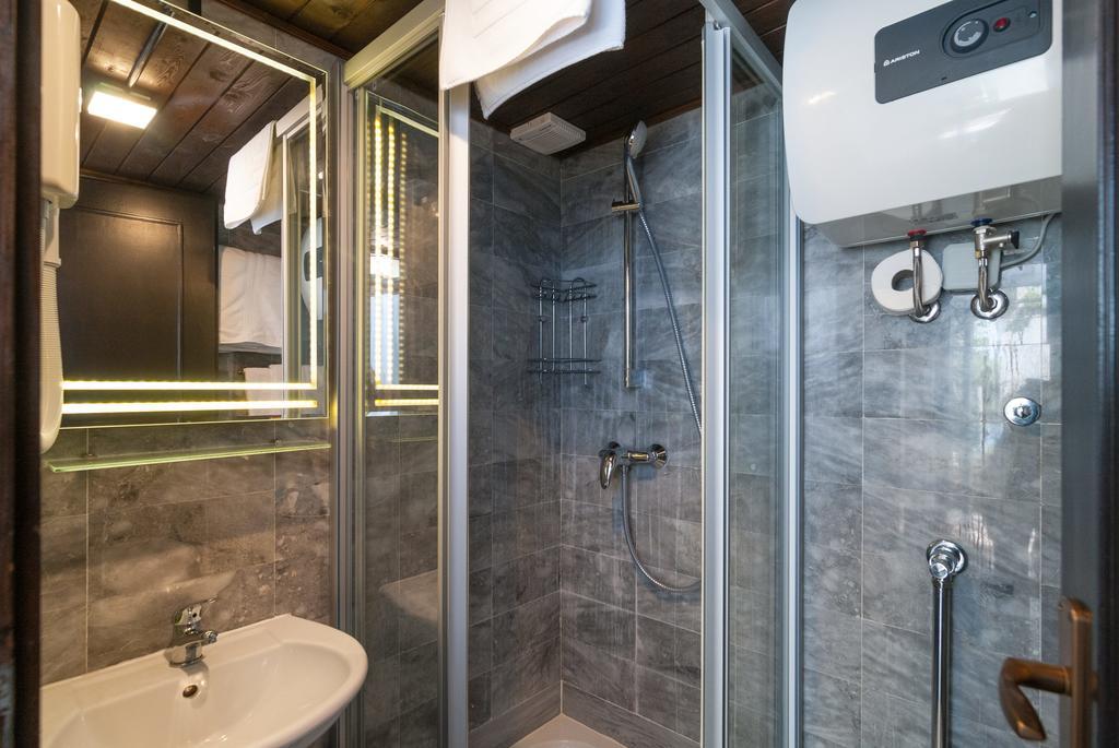 Apartment Larsen Omis